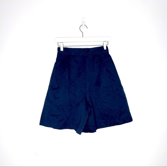 Vintage 80s Stephanie by Suzelle High Waisted Pleated Shorts in Navy Blue - Picture 3 of 4